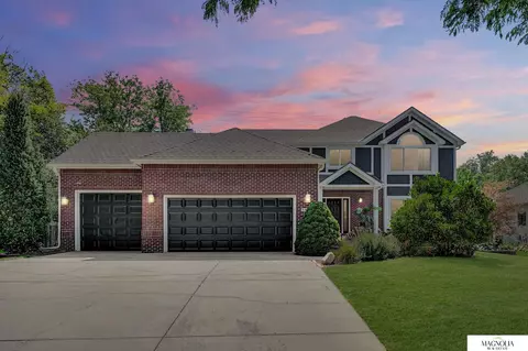 3811 Lynchburg Ct, Lincoln, NE 68516