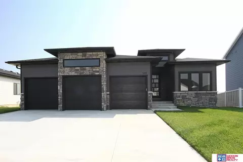 1401 S 8th St, Ashland, NE 68003