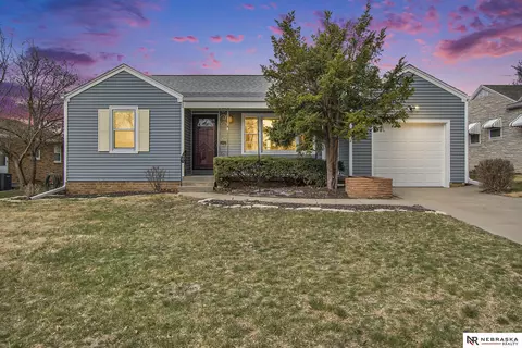 2138 S 38th Ave, Omaha, NE 68105