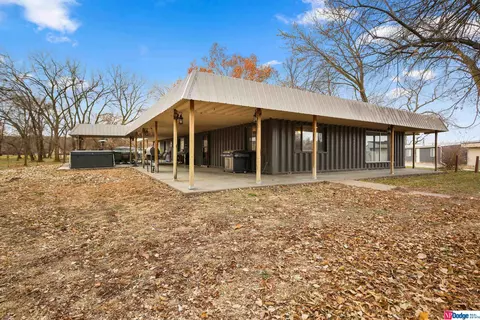 2830 Big Island Rd, Fremont, NE 68025