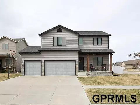 8201 S 63 St, Lincoln, NE 68516