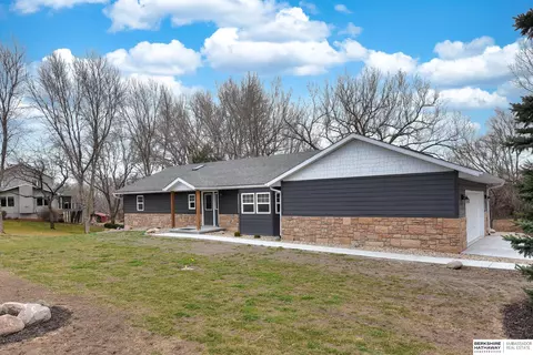 2624 Pawnee Mdws, Fremont, NE 68025