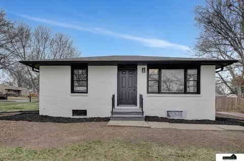 2601 N 61st St, Lincoln, NE 68507