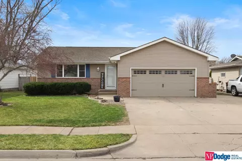 1339 W Dakota St, Fremont, NE 68025