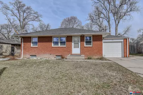 6310 Adams St, Lincoln, NE 68507