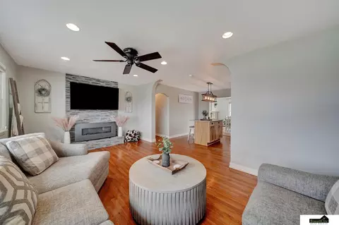 Living - 706 Everett St, Firth, NE 68358 photo 3 of 4