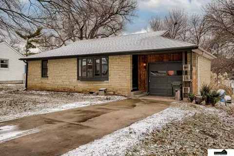 2809 S 34th St, Lincoln, NE 68506