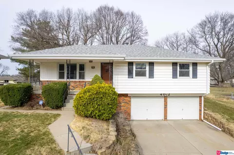 4012 N 94th St, Omaha, NE 68134