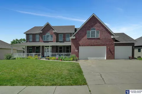6201 Blackstone Rd, Lincoln, NE 68526