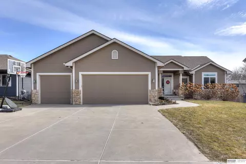 8115 S 154th Ave, Omaha, NE 68138