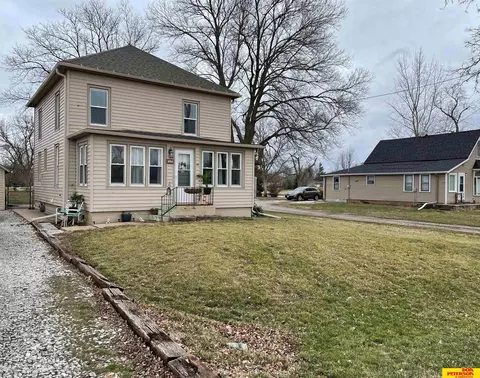 404 N Main St, Hooper, NE 68031