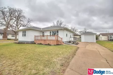 1216 E 10th St, Fremont, NE 68025