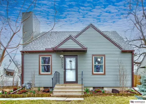 4533 Orchard St, Lincoln, NE 68503