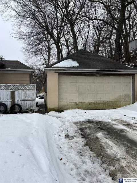 621 Nebraska St, Peru, NE 68421 photo 2