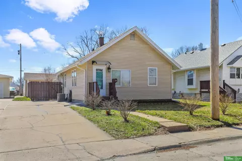 3919 I St, Omaha, NE 68107
