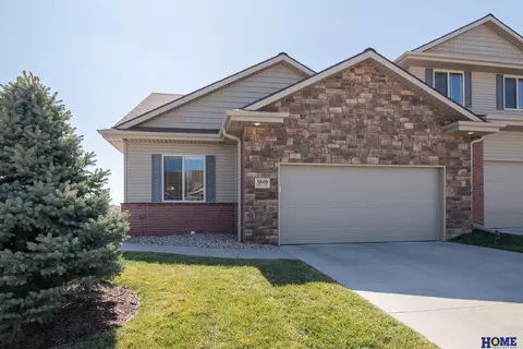 3849 Pablo Ln, Lincoln, NE 68516