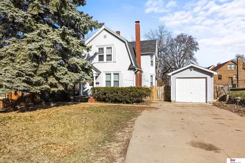 4756 Bedford Ave, Omaha, NE 68104
