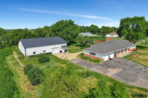 825 7th St, Adams, NE 68301