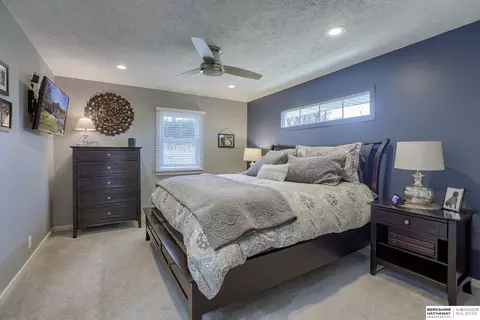 Bedroom - 8753 Dorcas St, Omaha, NE 68124 photo 1 of 5