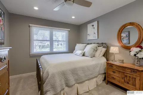 Bedroom - 8753 Dorcas St, Omaha, NE 68124 photo 3 of 5