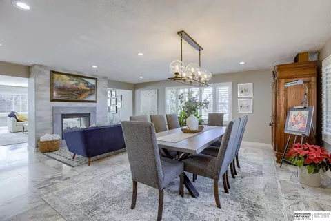 Dining - 8753 Dorcas St, Omaha, NE 68124 photo 1 of 2