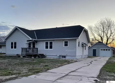 220 N Exeter Ave, Exeter, NE 68351