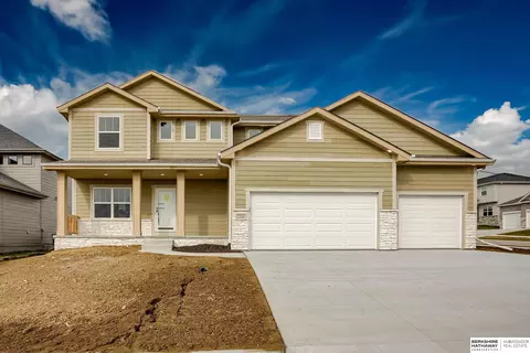 7702 S 198th Ave, Gretna, NE 68028