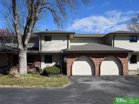 832 N 123rd Ct, Omaha, NE 68154