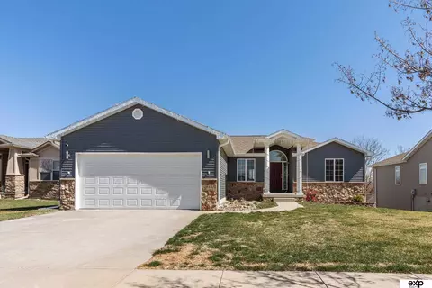 1844 SW 37th St, Lincoln, NE 68522