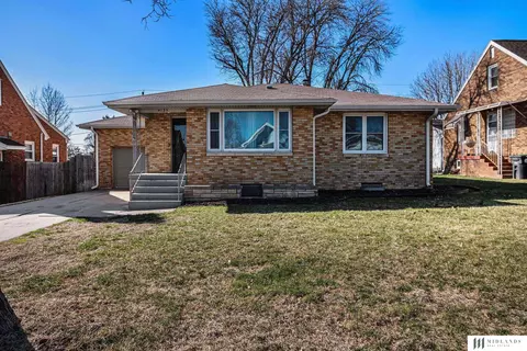 4139 M St, Omaha, NE 68107
