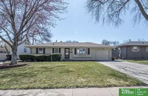 12217 P St, Omaha, NE 68137