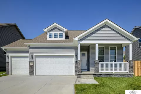 7408 S 185th St, Omaha, NE 68136