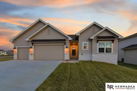 21303 I St, Elkhorn, NE 68022