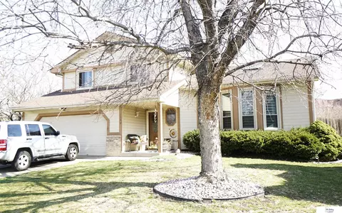 5269 N 129th Avenue Cir, Omaha, NE 68164