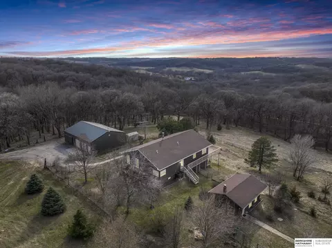 5051 County Road P39, Fort Calhoun, NE 68023