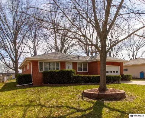 4521 Gertie Ave, Lincoln, NE 68516