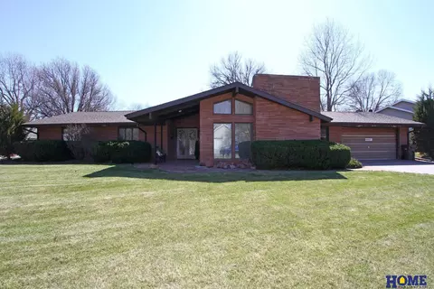 496 N F St, Milford, NE 68405