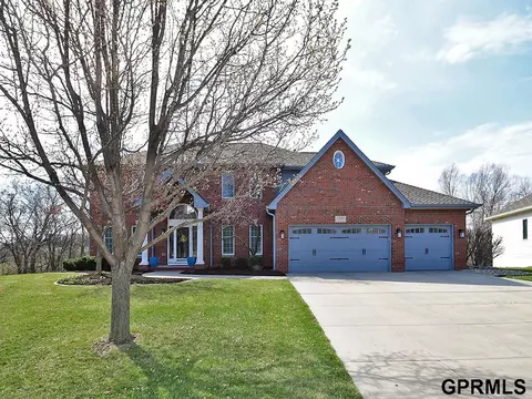 5097 S 175 Cir, Omaha, NE 68135