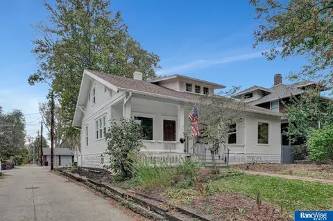 2528 B St, Lincoln, NE 68502
