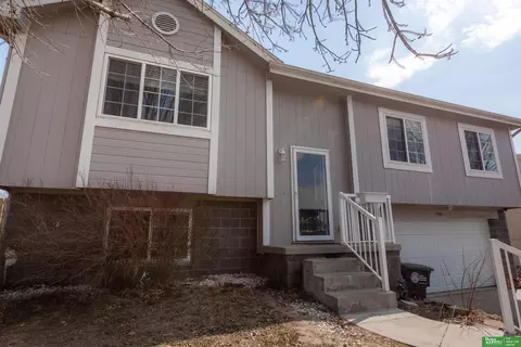 7709 Fillmore St, Omaha, NE 68122