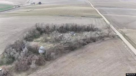 127 County Road D, Dodge, NE 68633