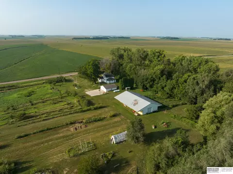 2160 County Road R Rd, Lyons, NE 68038