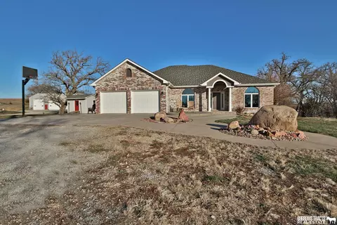 1778 S 14th Rd, Burr, NE 68324