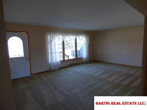 1703 Sara Rd, Beatrice, NE 68310 photo 6