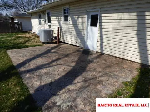 1703 Sara Rd, Beatrice, NE 68310 photo 5