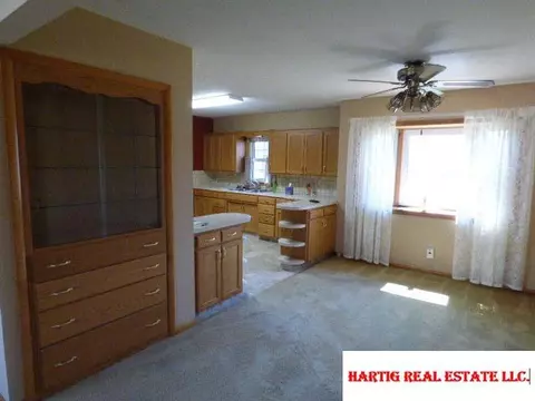 1703 Sara Rd, Beatrice, NE 68310 photo 7