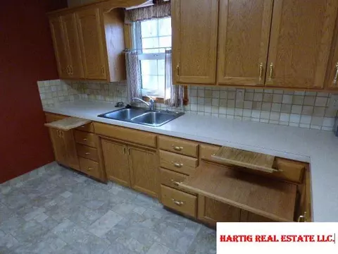 1703 Sara Rd, Beatrice, NE 68310 photo 15