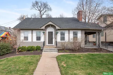 513 S 56th St, Omaha, NE 68106