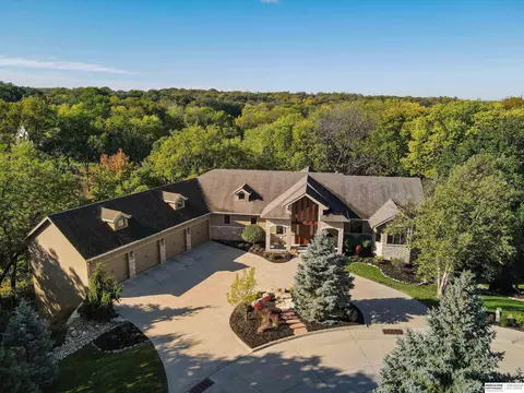 5022 S 237 Cir, Elkhorn, NE 68022