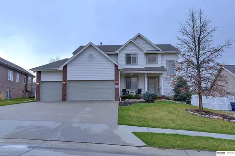 19345 Patterson St, Omaha, NE 68135